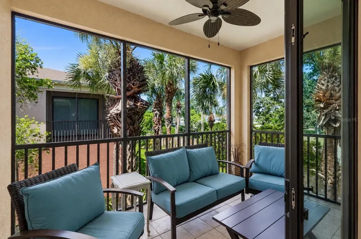 screen enclosed porch
