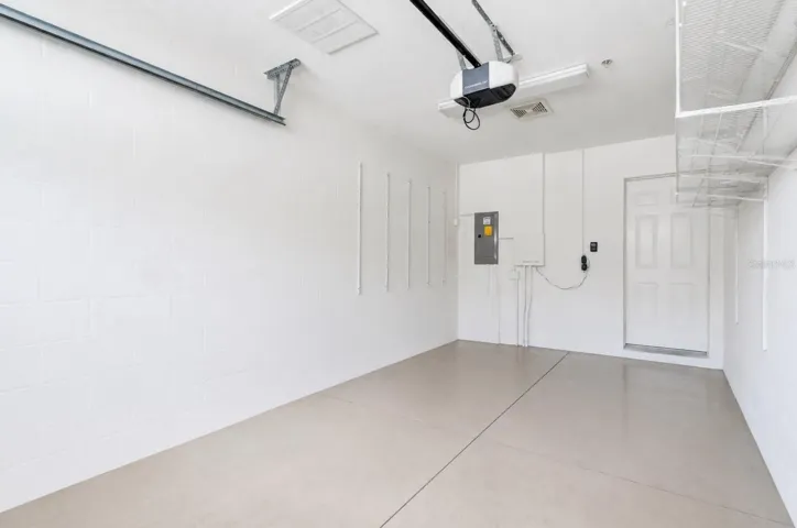1 car garage