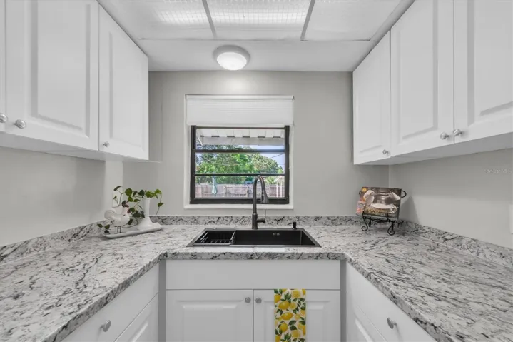 New countertops, sink &amp; faucet