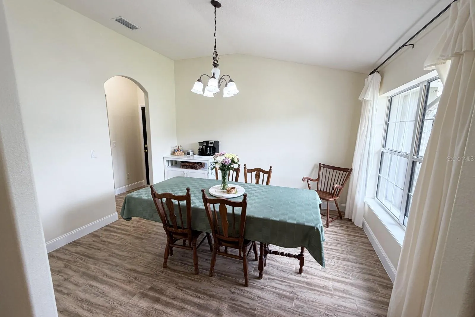 Dining room 2