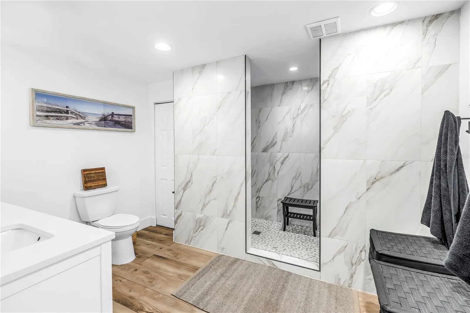 Main bathroom