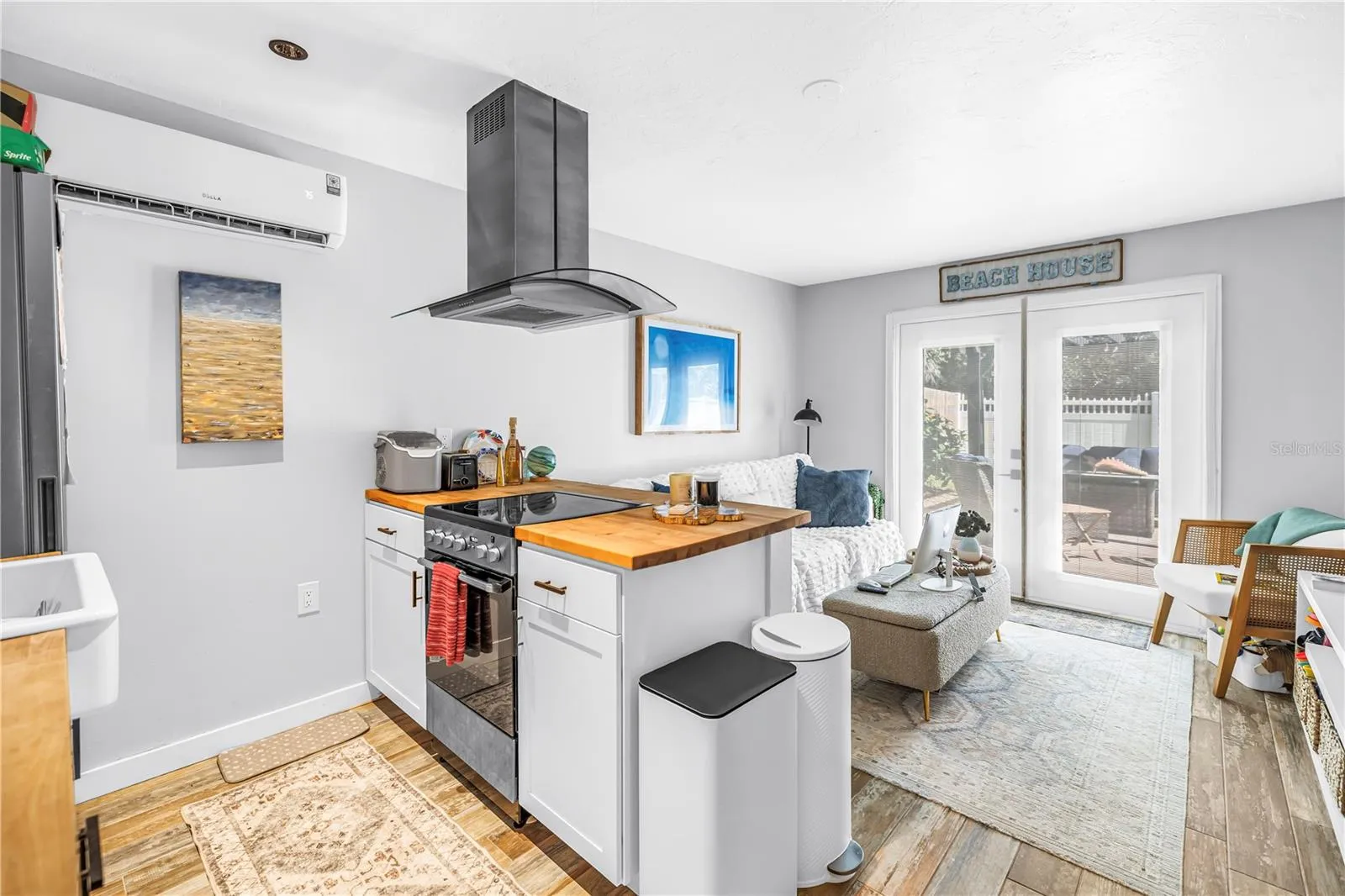 Guest house kitchen