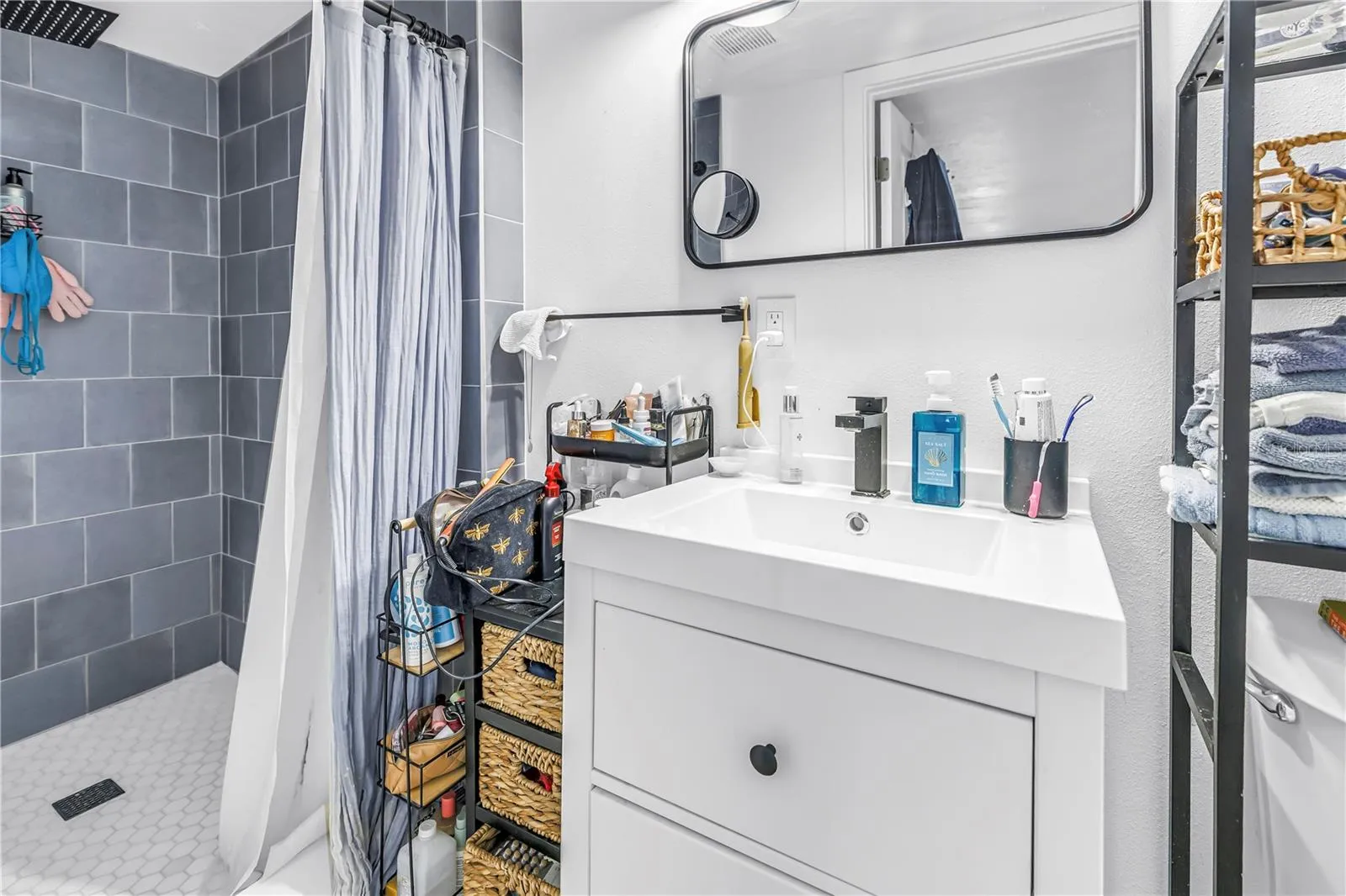 Guest house bathroom