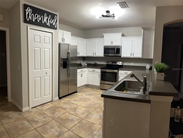 Kitchen staged
