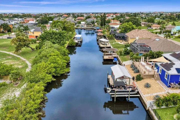 Approximately a 15 minute no-wake ride to the open waters of Tampa Bay