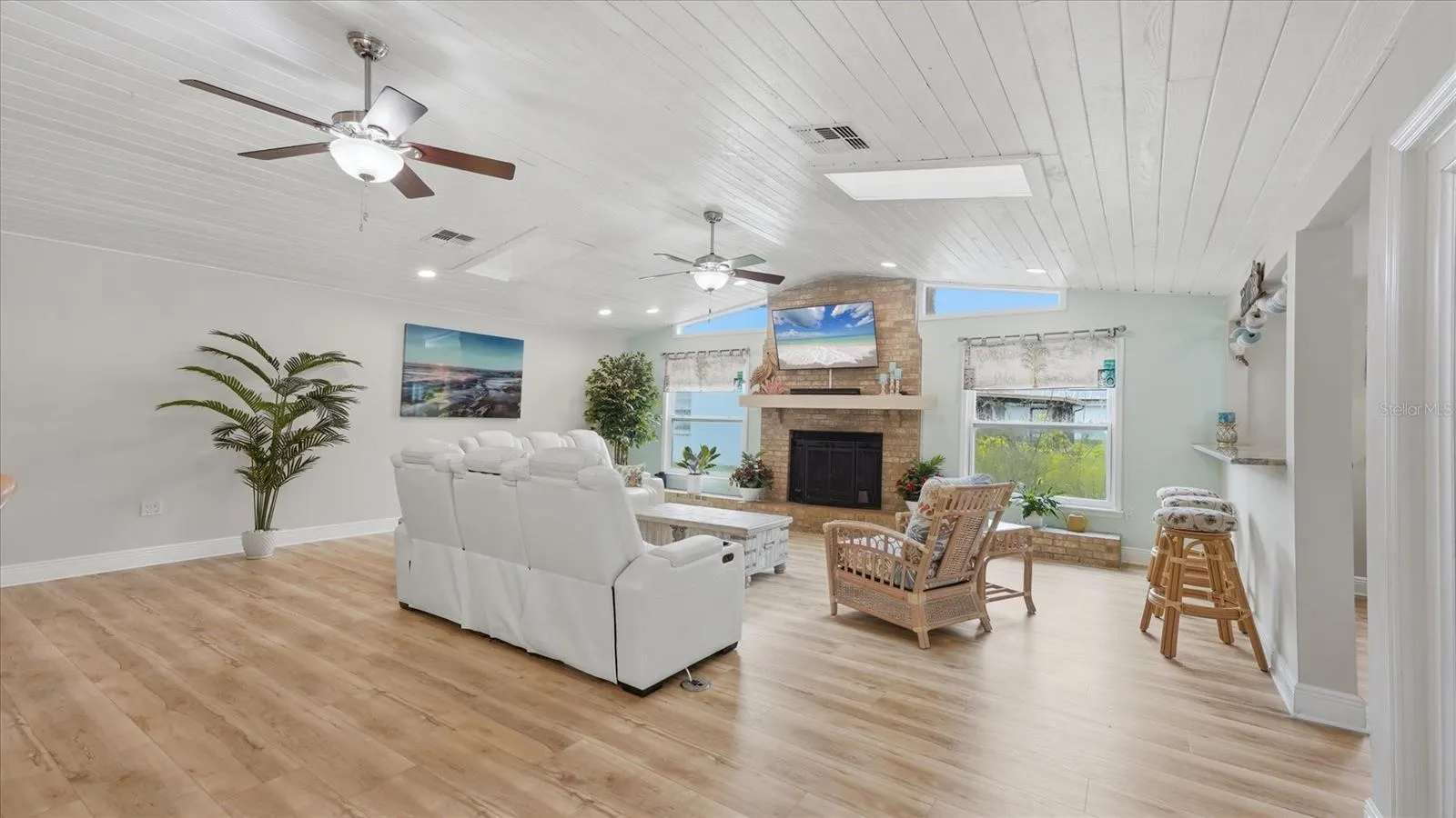 Plenty of room for a large sectional and more