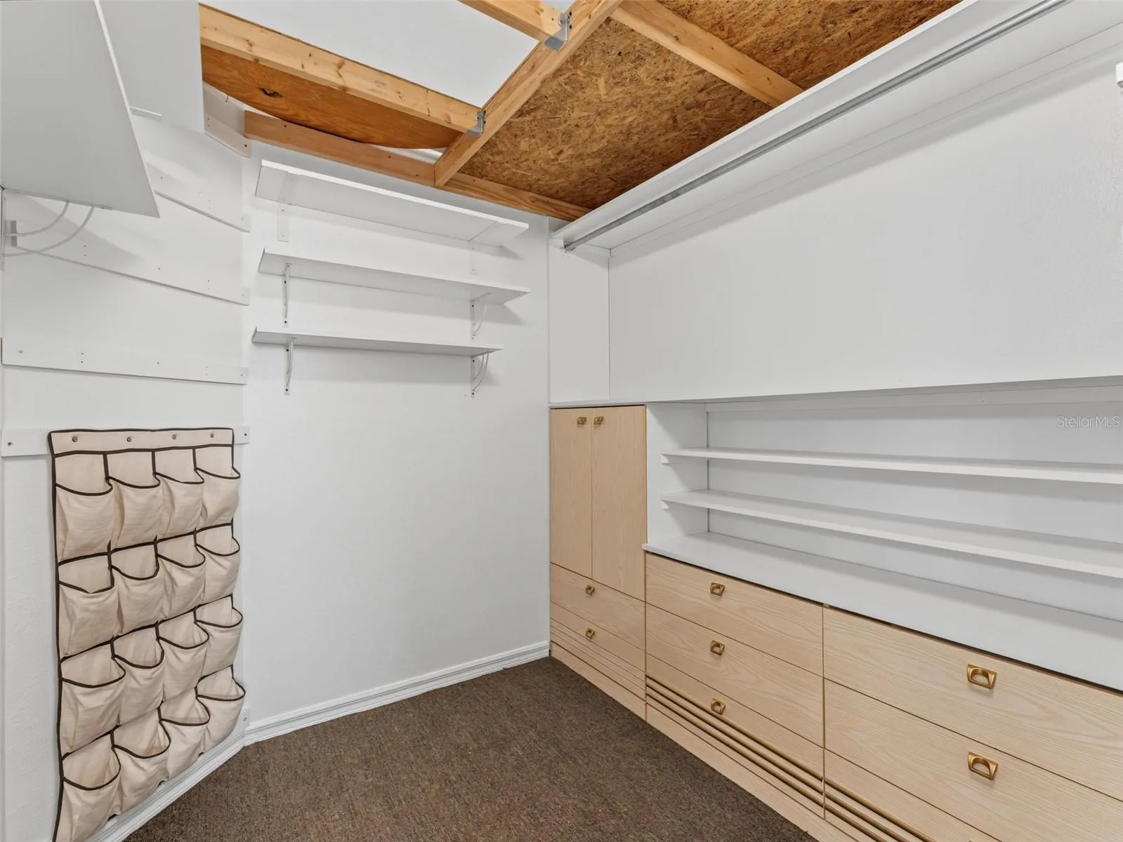 Primary Walk in closet