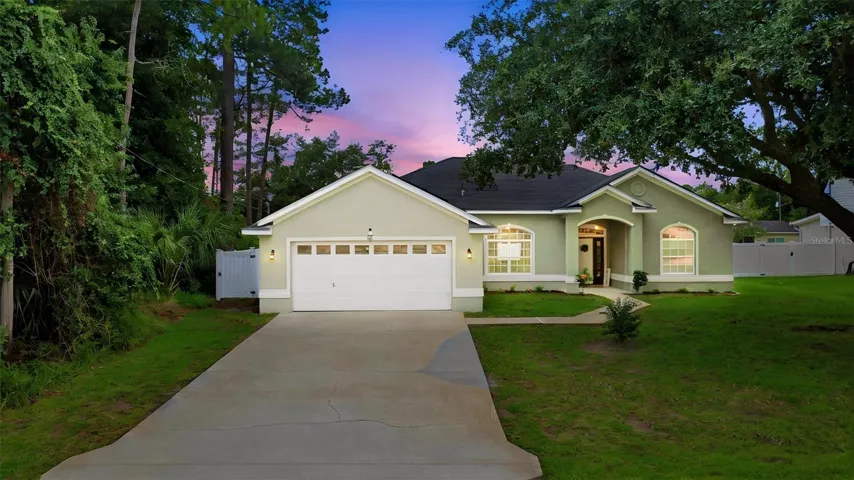 3/2/2 very well updated split floor plan with 2026 kitchen remodel.