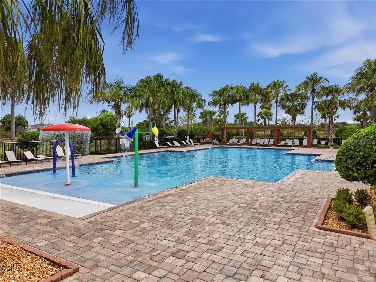 2934 Long Pond Dr, Lakeland, Florida 33811 — photo 2