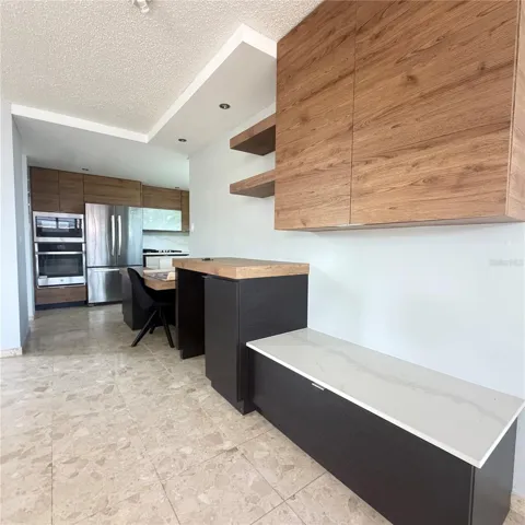 Dining & Kitchen