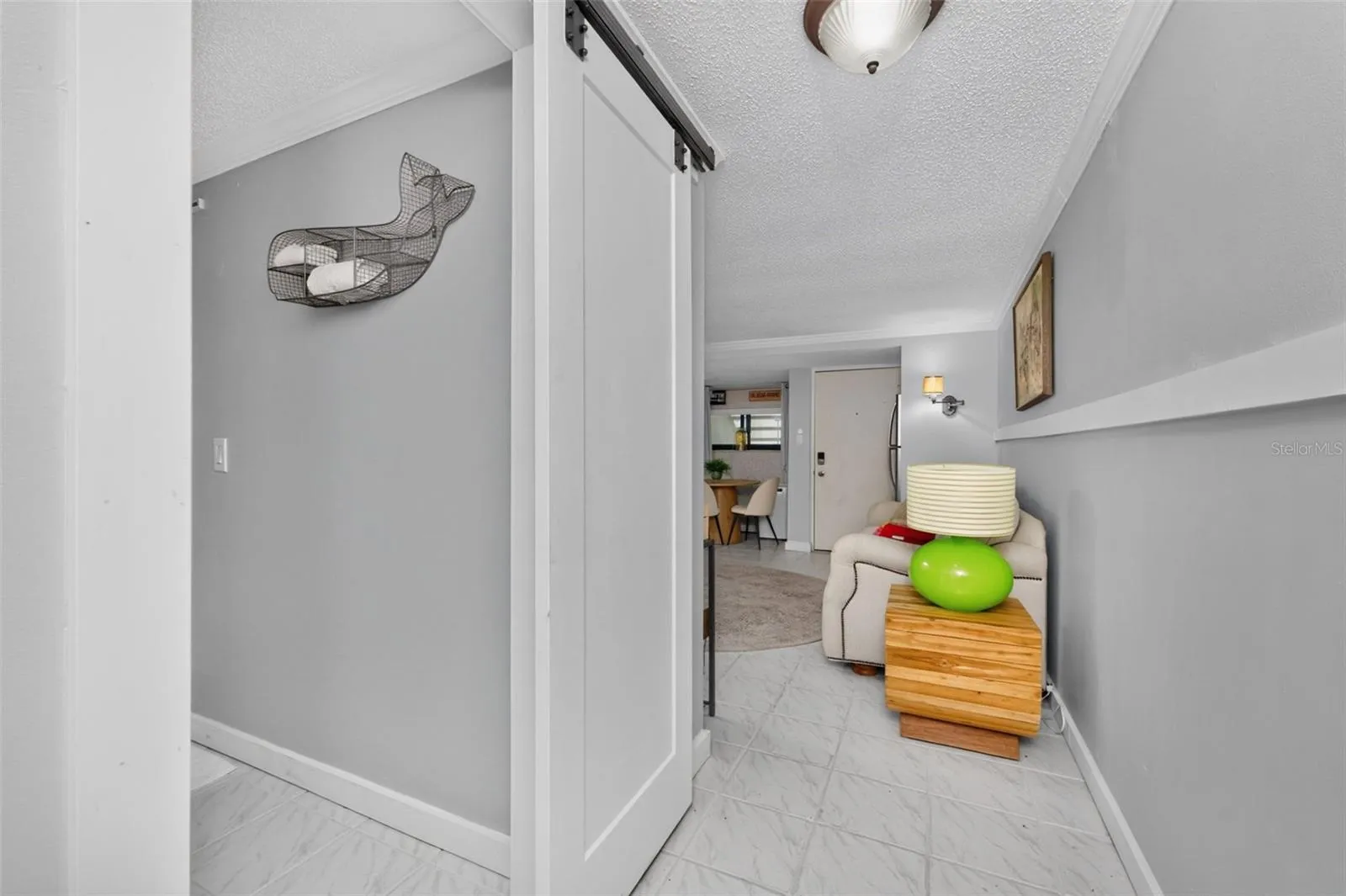 1st level efficiency apartment/Studio