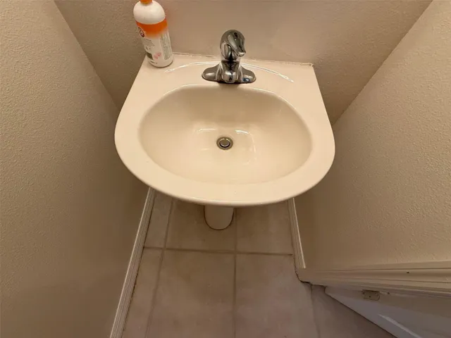 1170