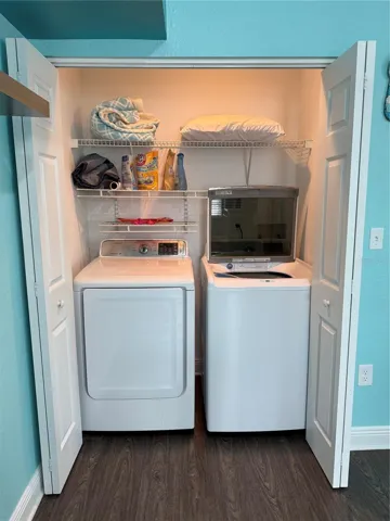 Laundry closet includes washer &amp; dryer!