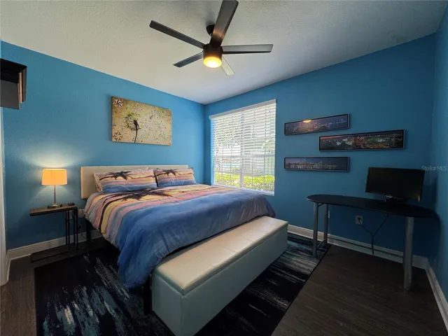 Spacious bedroom