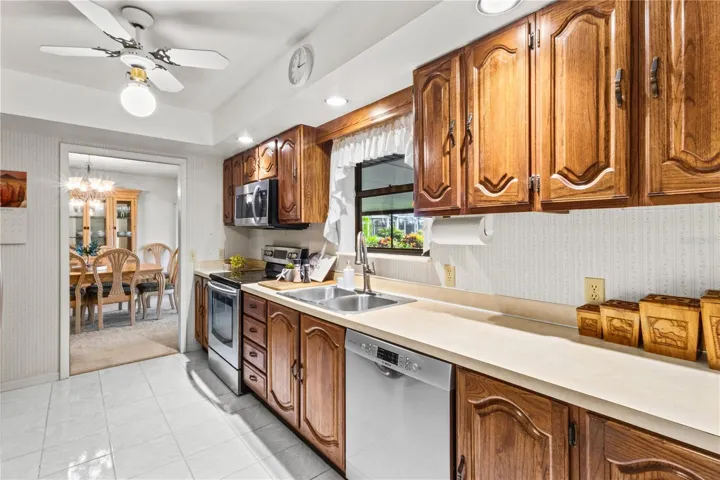 Lots of Counter Space