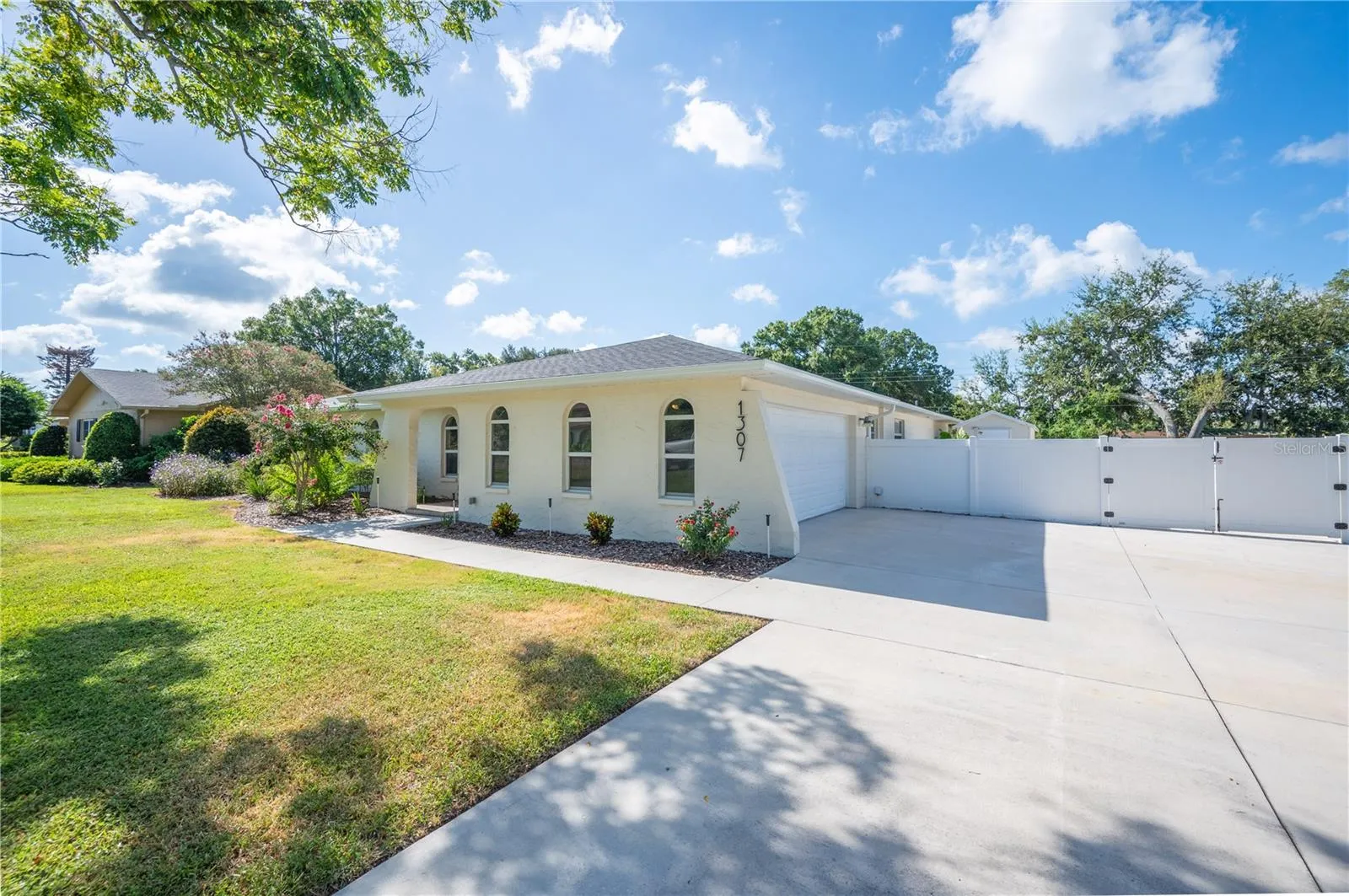 1307 Fairlee St, Lakeland, Florida 33813 — photo 2