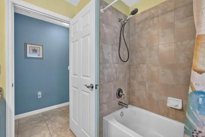 tiled tub and shower combo