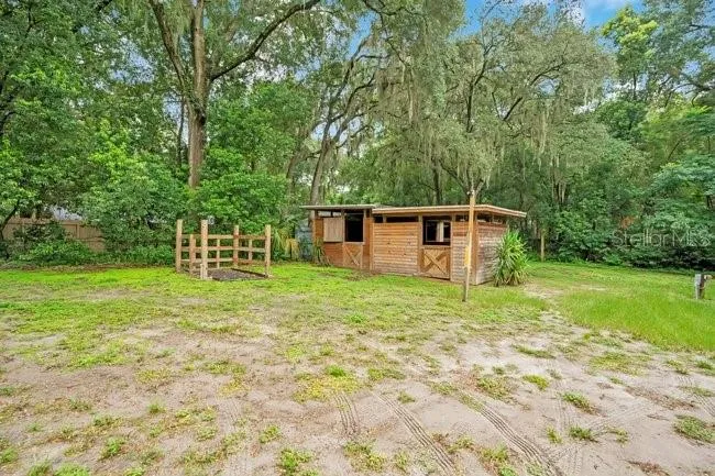 Grounds to side of Barn addition