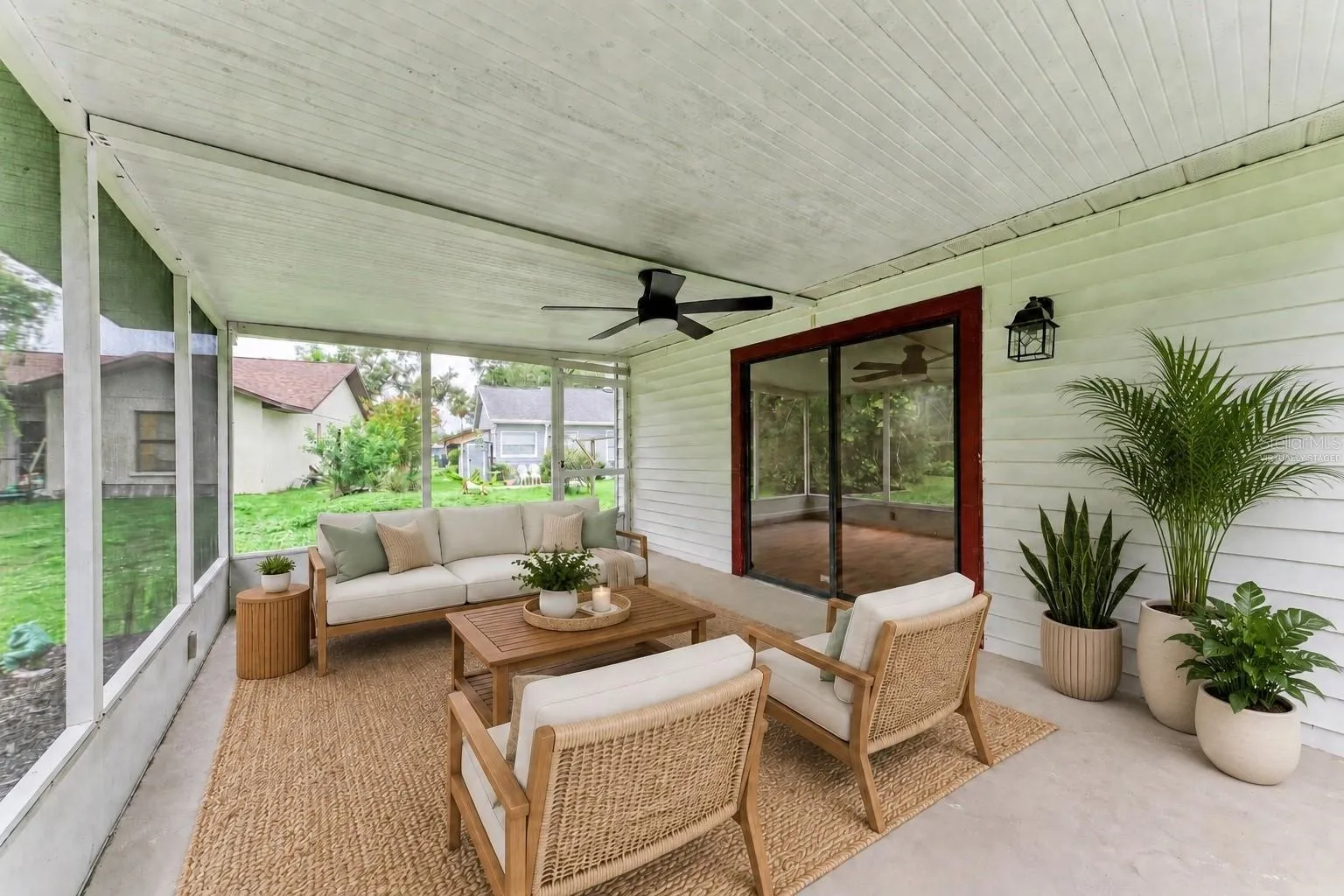 Virtually staged lanai