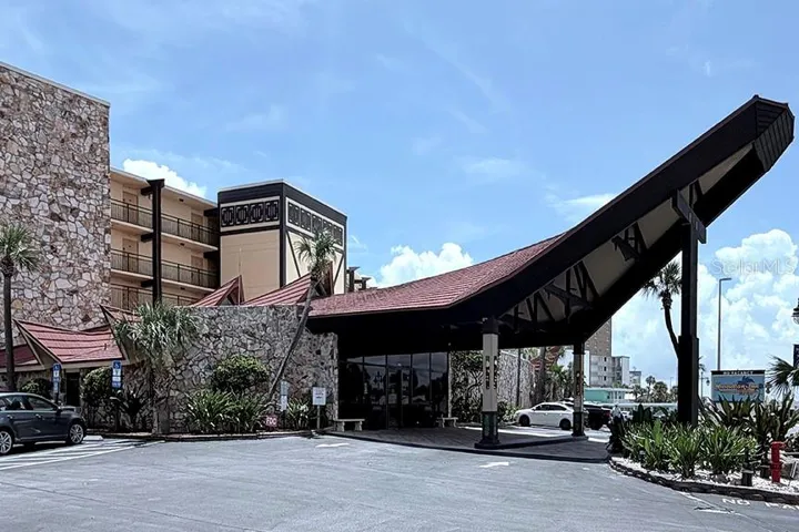 Hawaiian Inn front