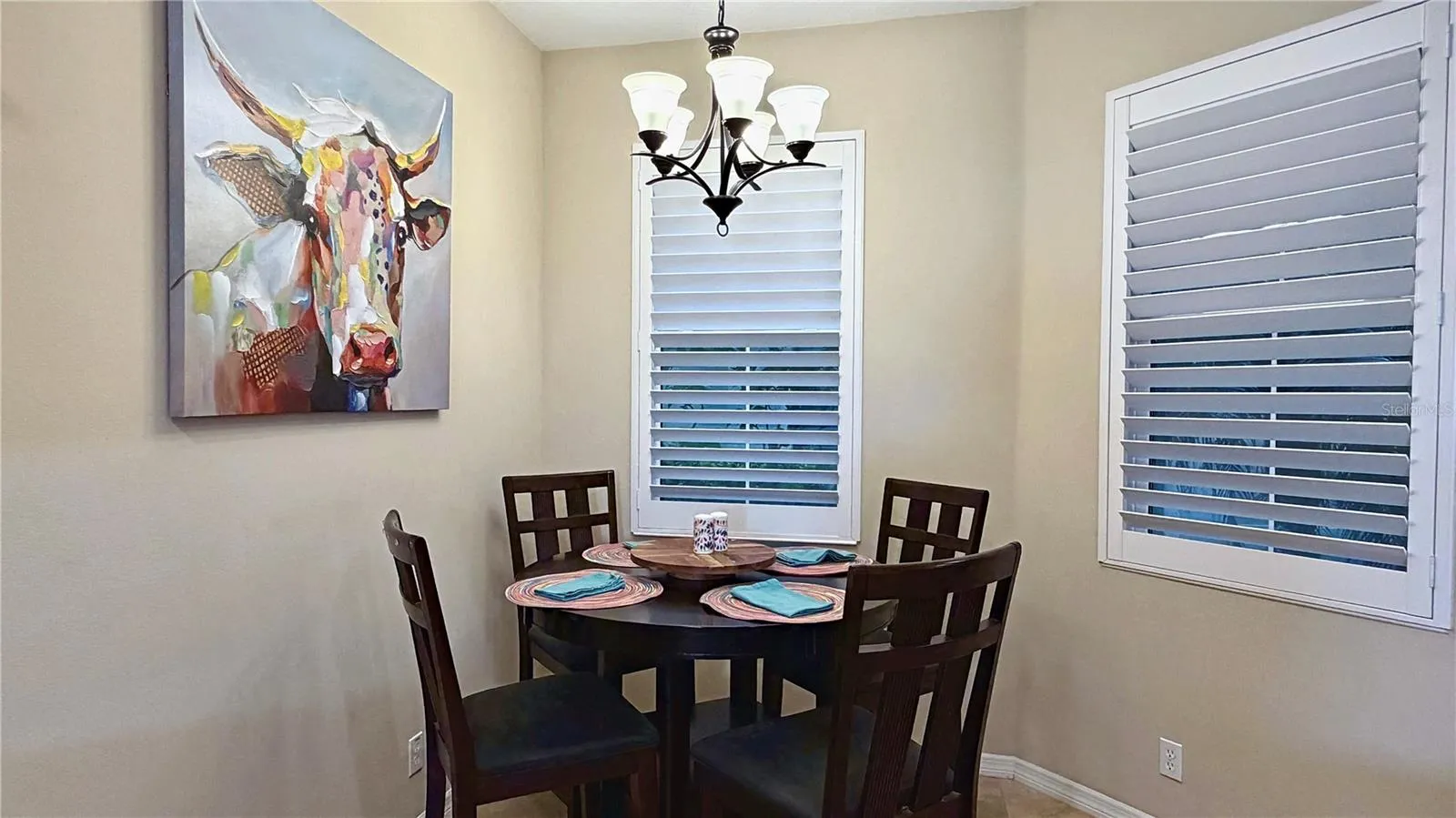 Kitchen/ Breakfast Area