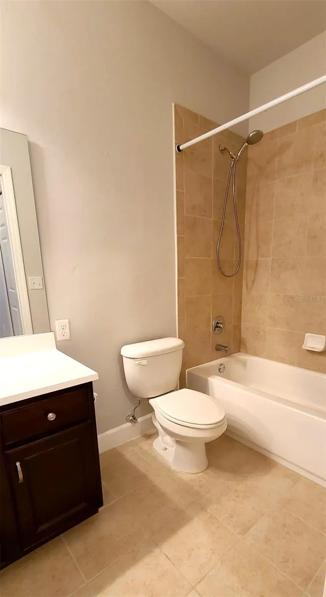 Upstairs full bath