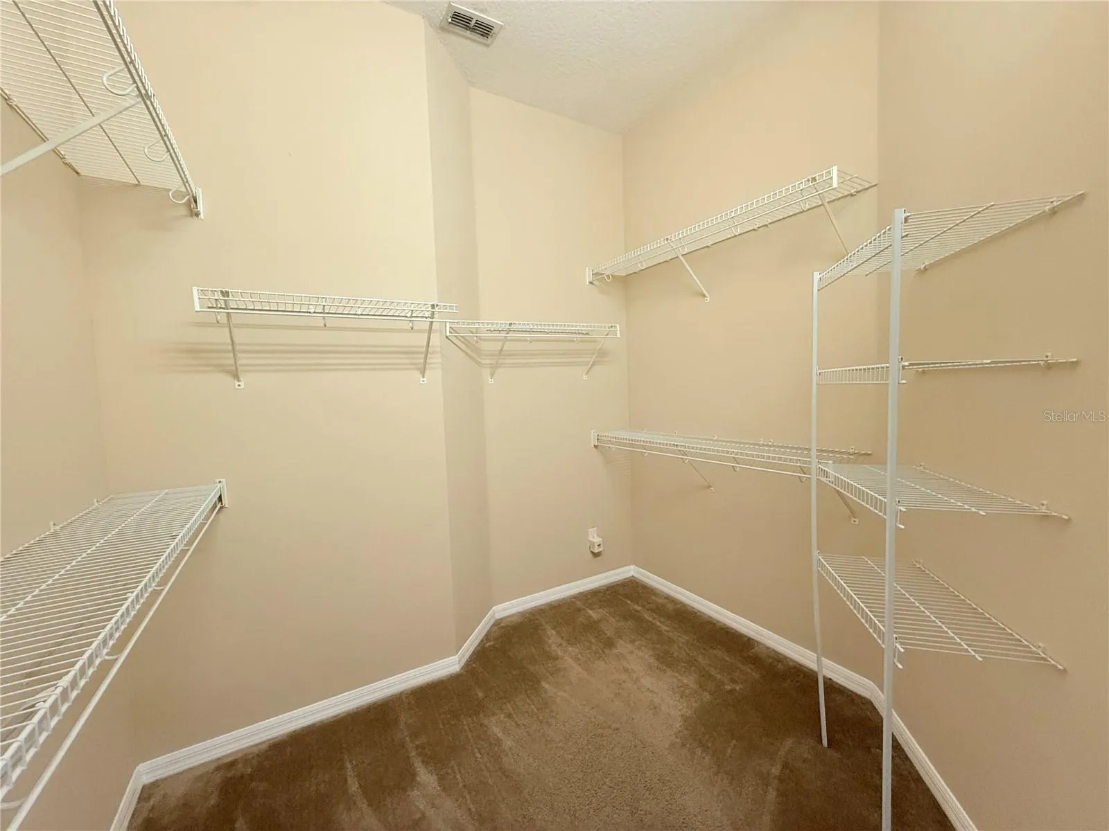 Walk-in closet