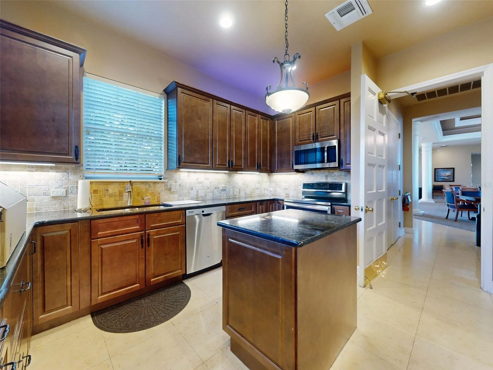 CLUBHOUSE KITCHEN
