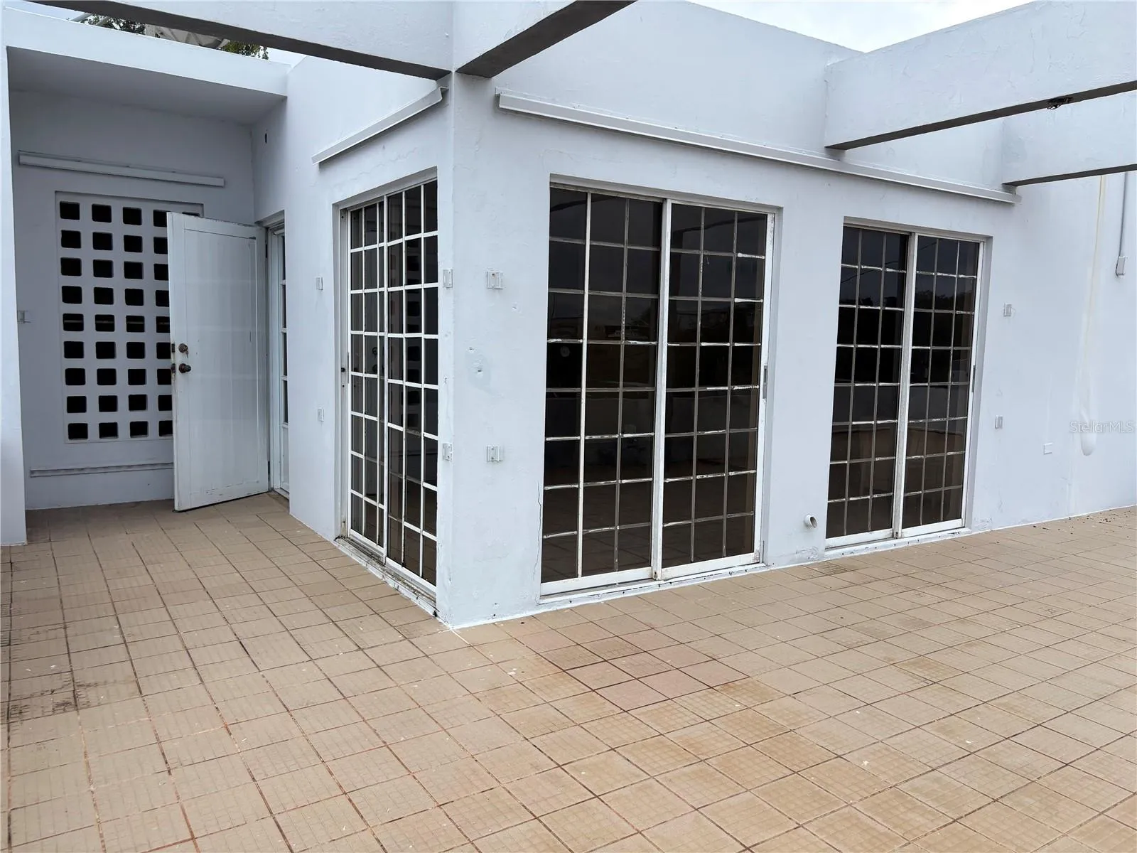 2nd Floor - Terrace