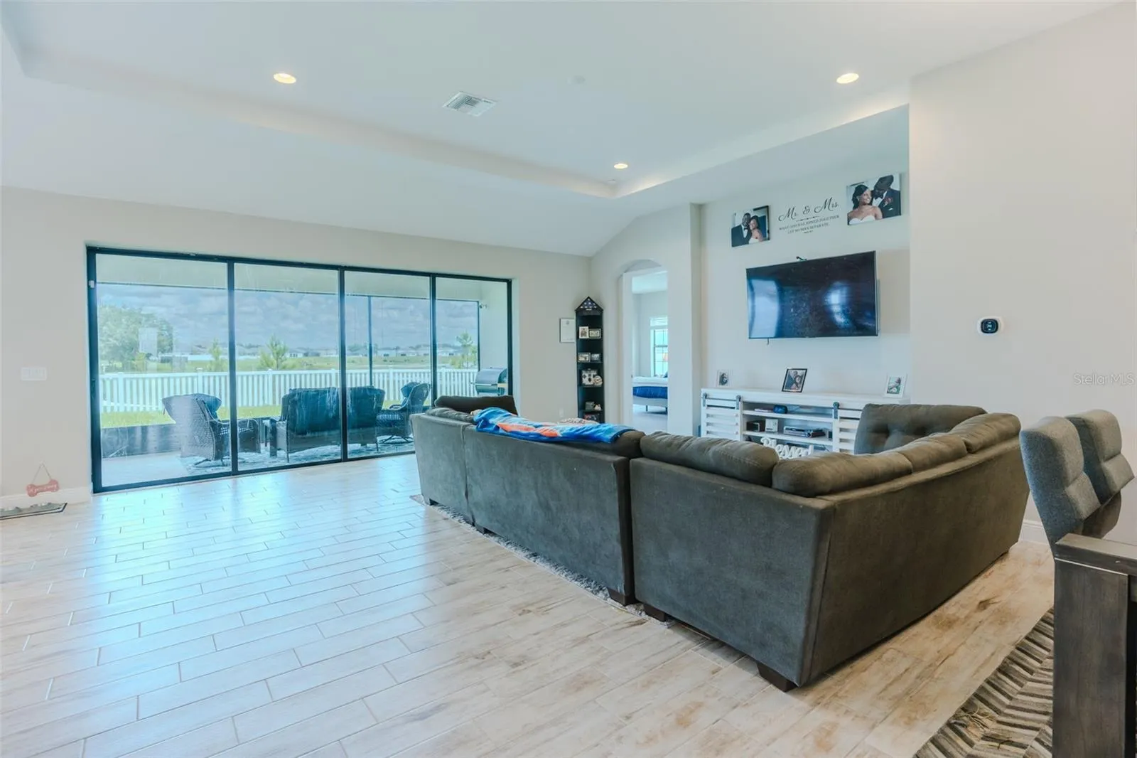 Natural light Pond view