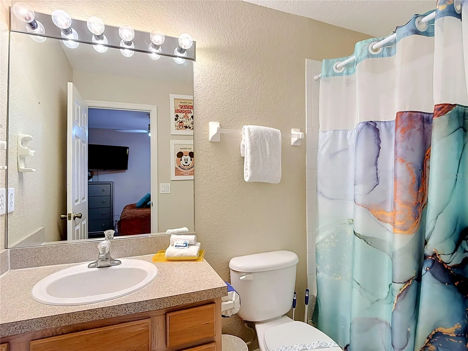 Ensuite bathroom for the upstairs guest bedroom.