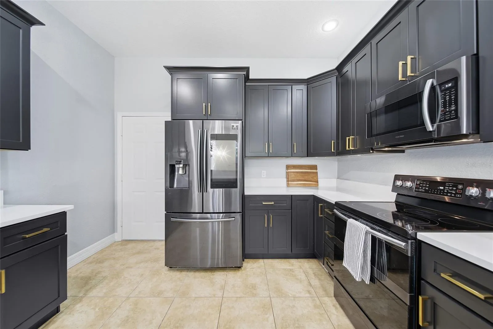 Beautifully remodeled Kitchen