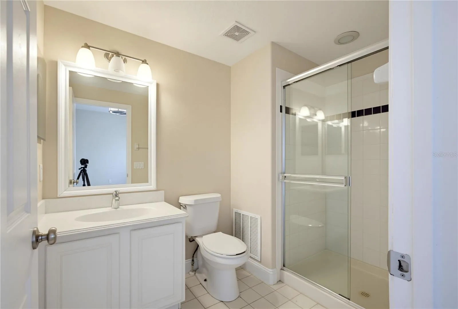 Second Bedroom Private Bathroom