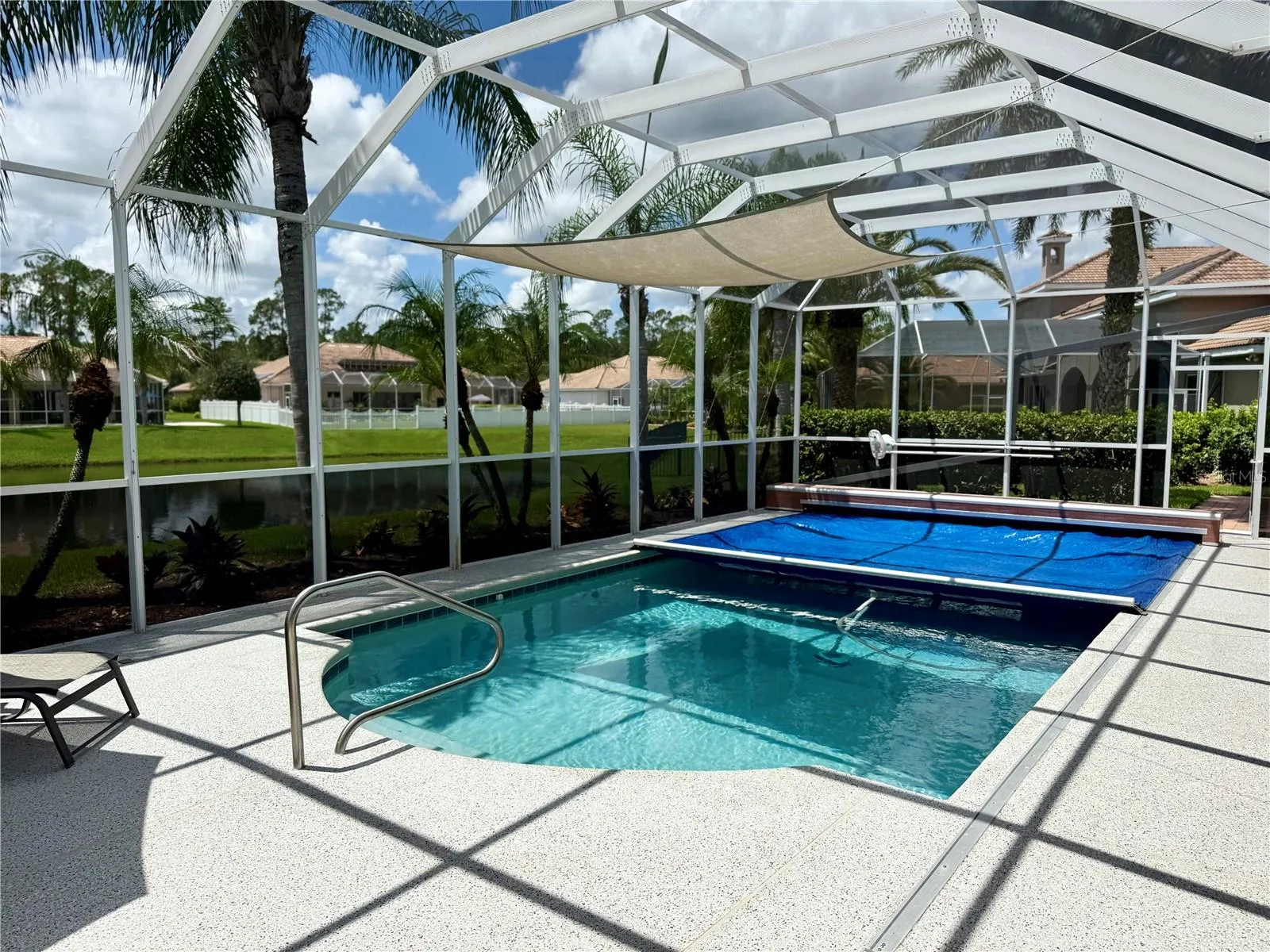 Aquamatic Hydraulic Pool Cover