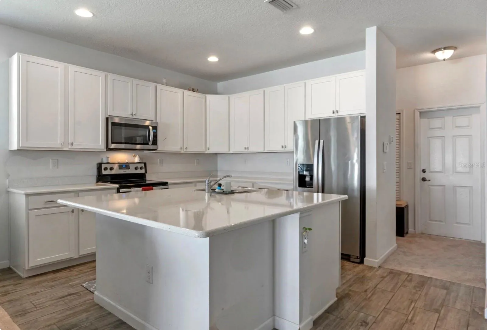 Gorgeous Kitchen with island
