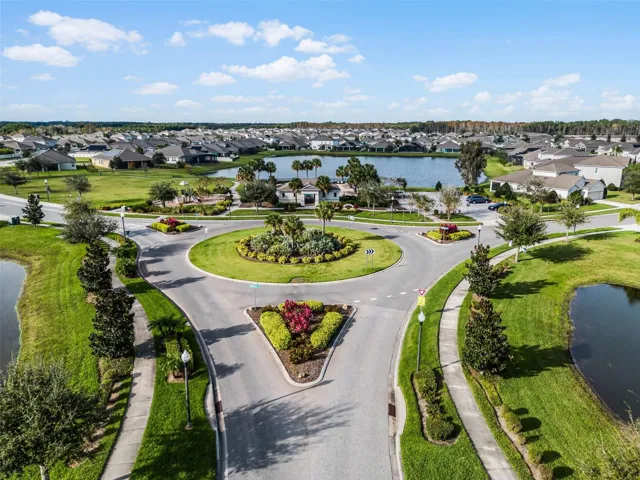 Lush Landscaped Community Pride