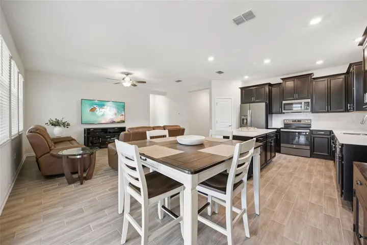 Great Entertaining Area