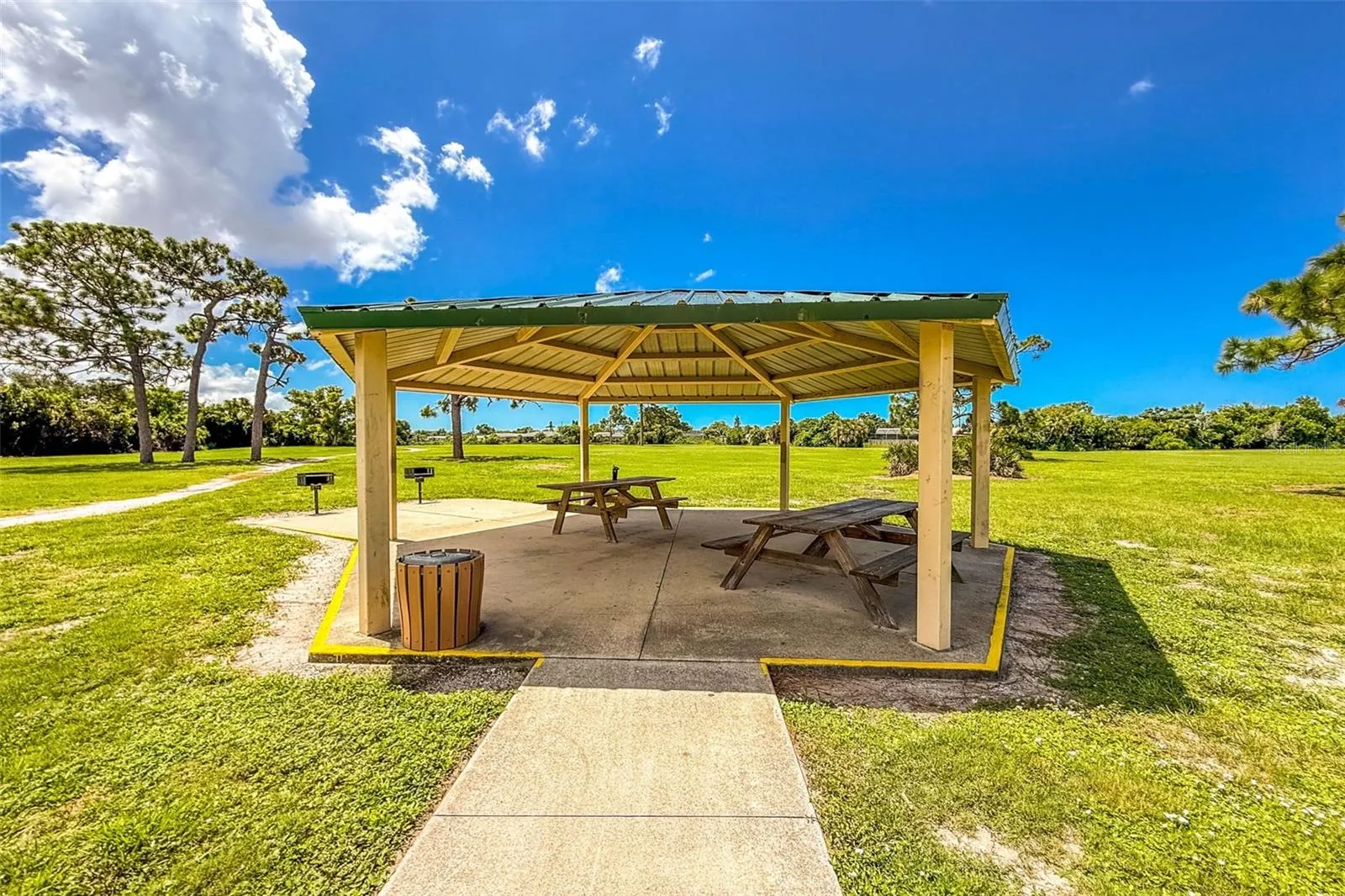 Venice Gardens Civic Association - Gazebo