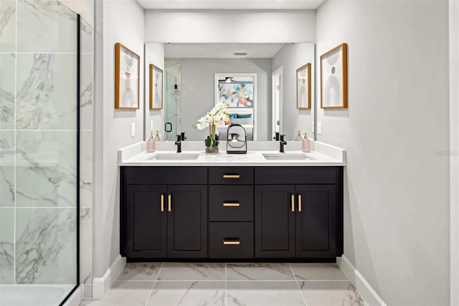 Gardenia Reserve Catalina II Model Primary Bathroom