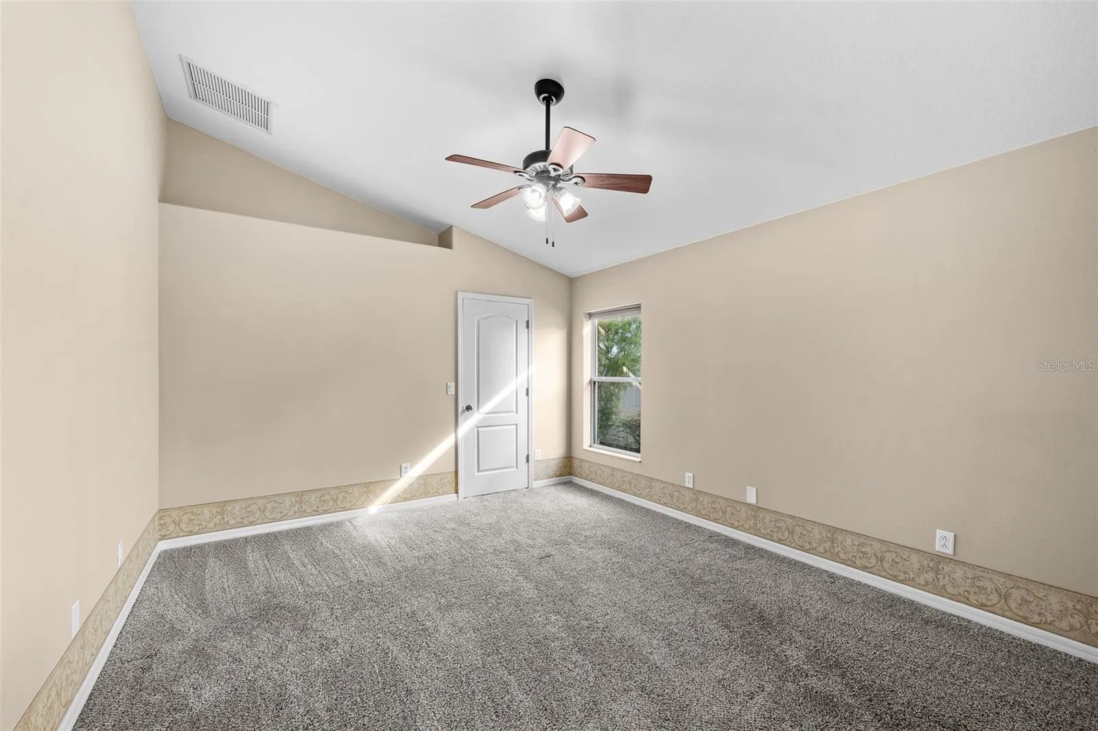 Primary Bed Room
