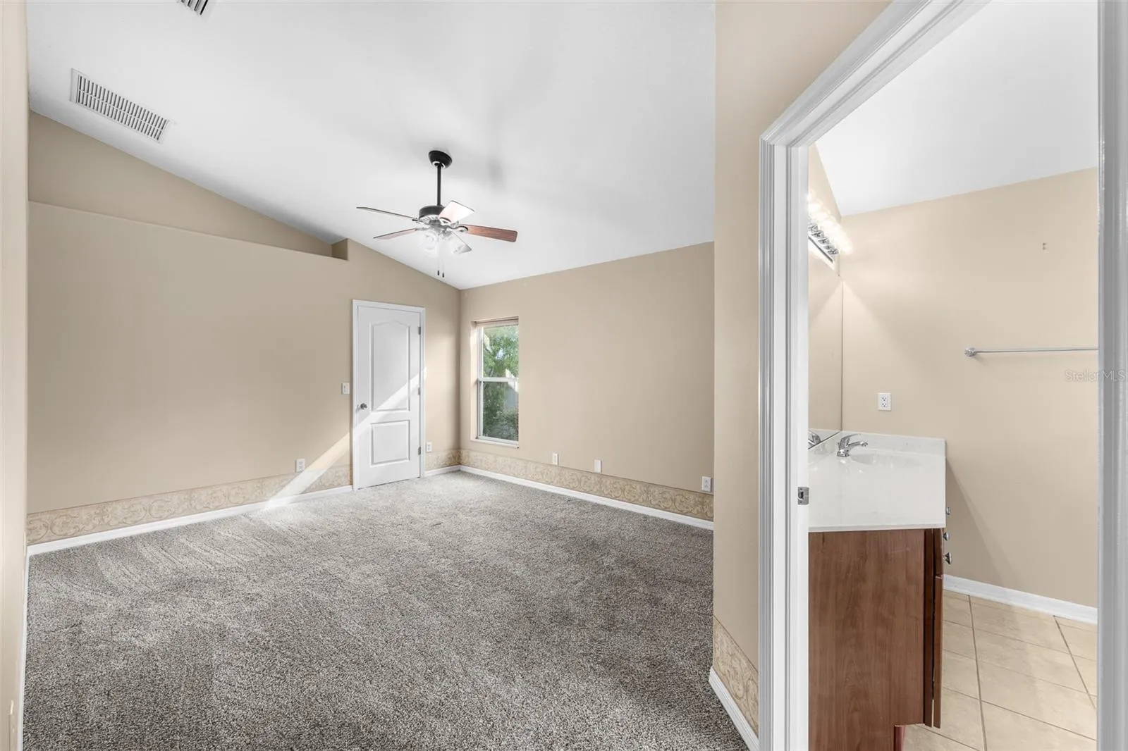 Primary Bed Room