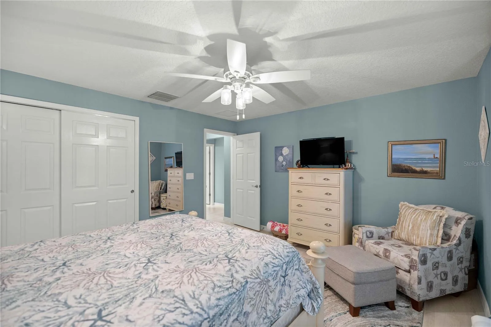 Roomy 3rd bedroom