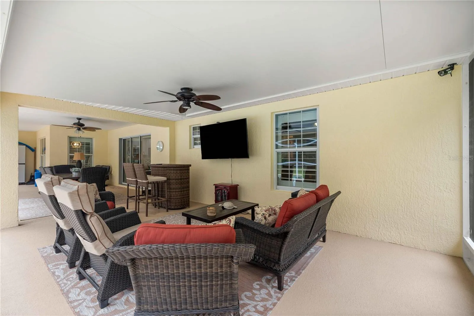 Spacious covered patio