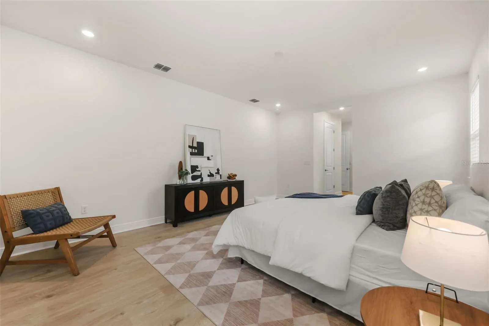 Large primary bedroom on the 1st floor