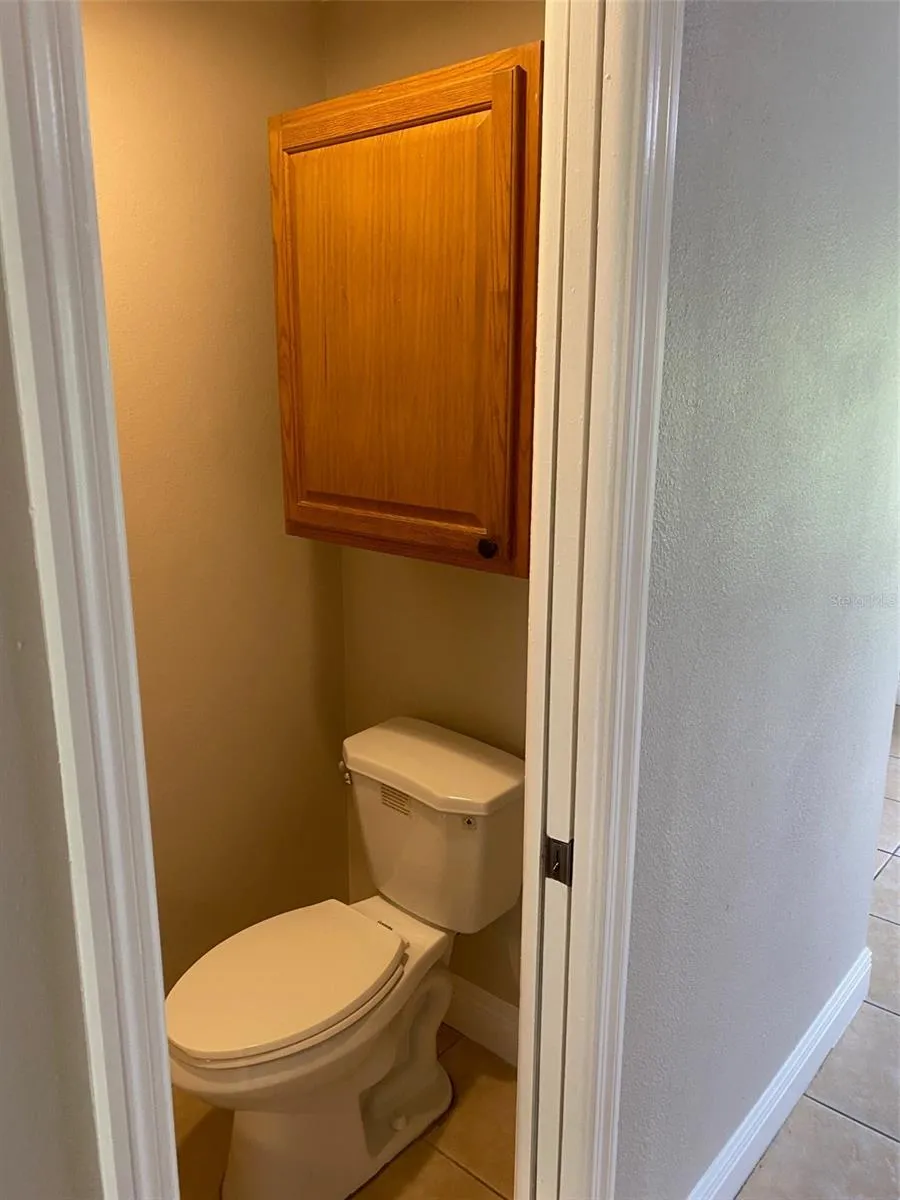 Half Bath-downstairs