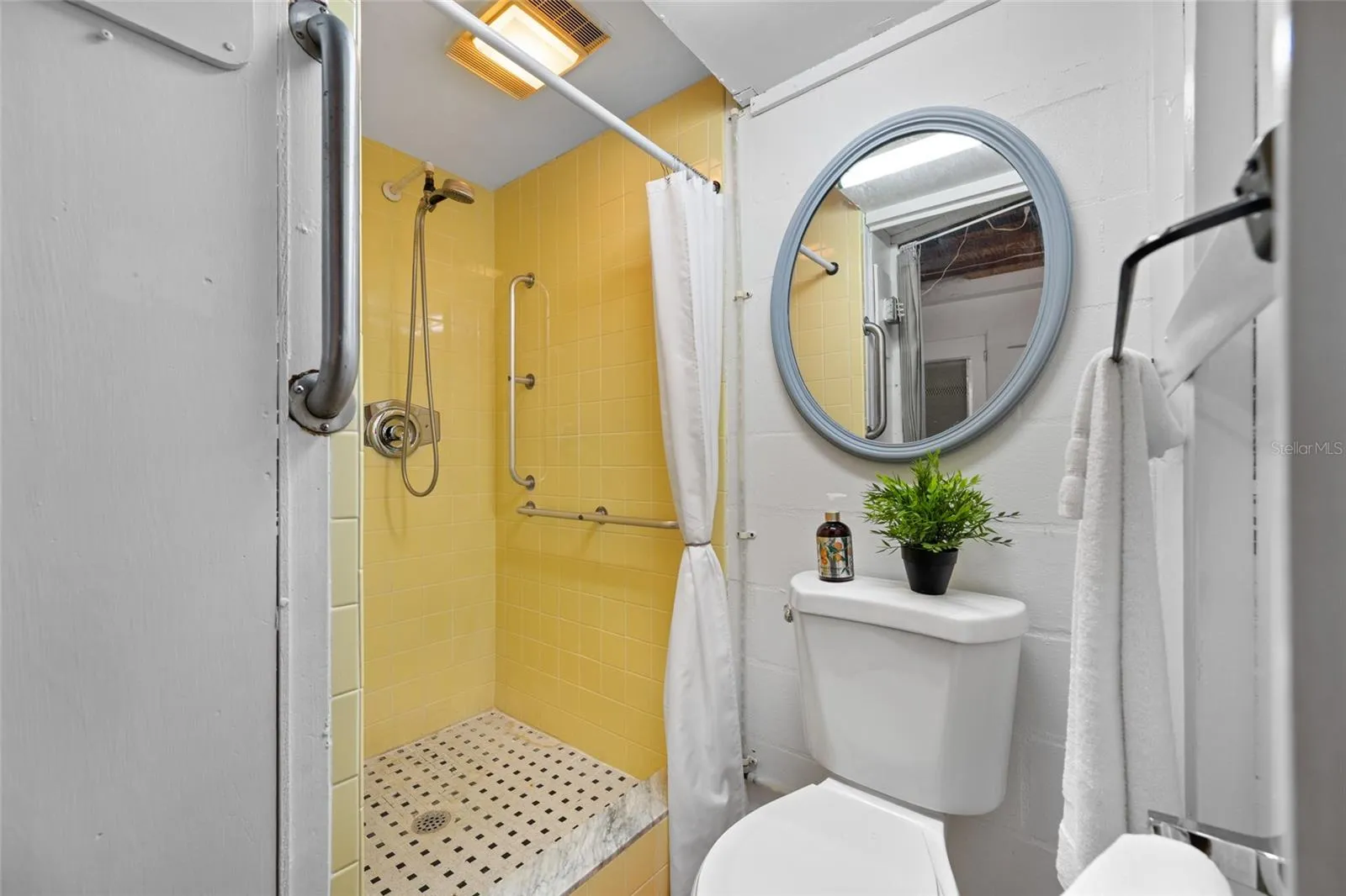 2nd Bathroom