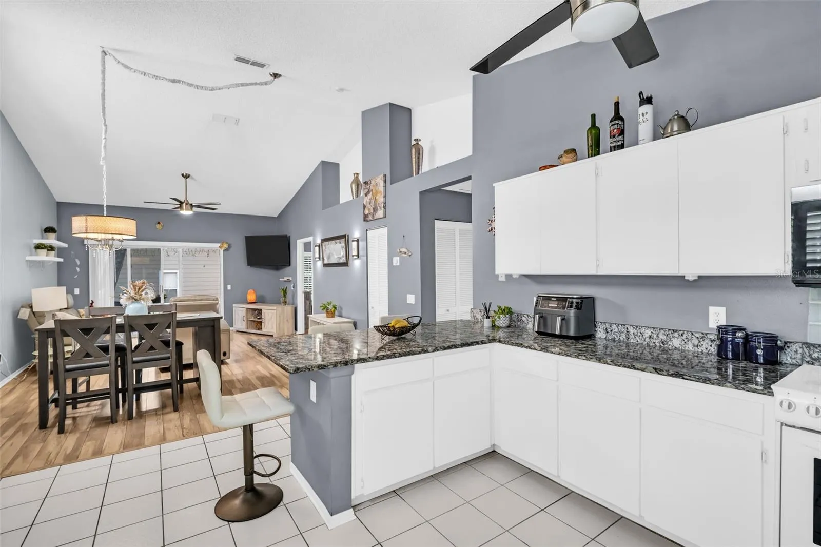 Kitchen and Dinning