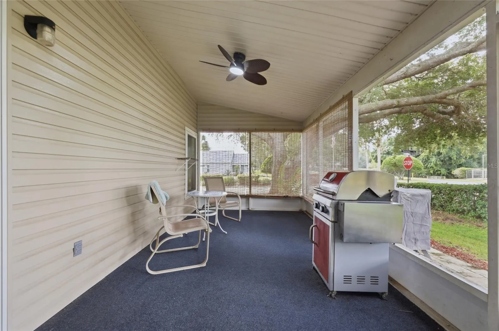 Screened-In Lanai