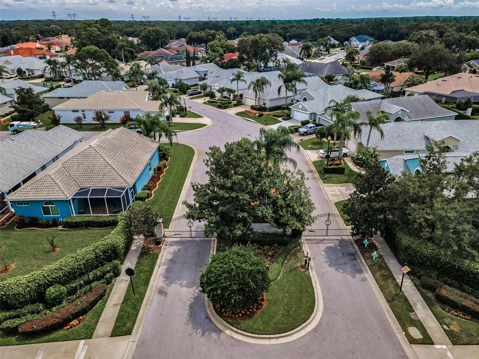 GATED COMMUNITY OF PEACHTREE