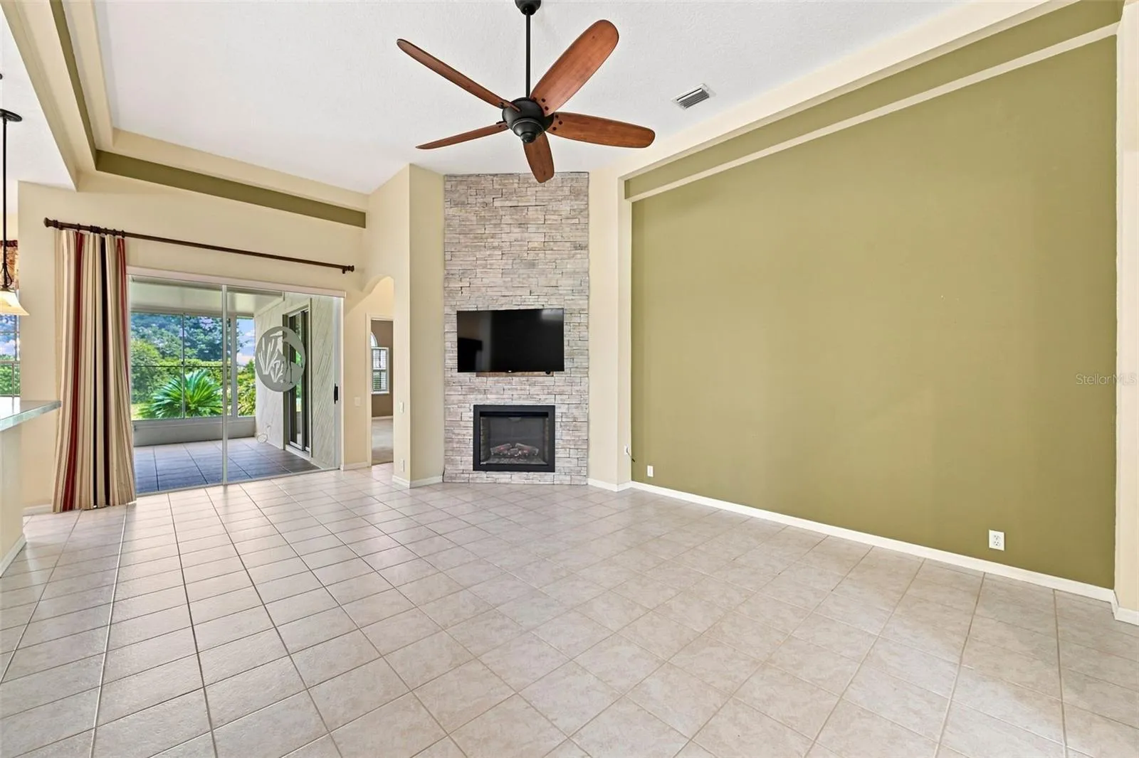 Family Room - electric fireplace